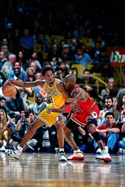 Vinyl Etchings Michael Jordan & Kobe Bryant 1998 Action Glossy Photograph Photo Print, 12" x 18"